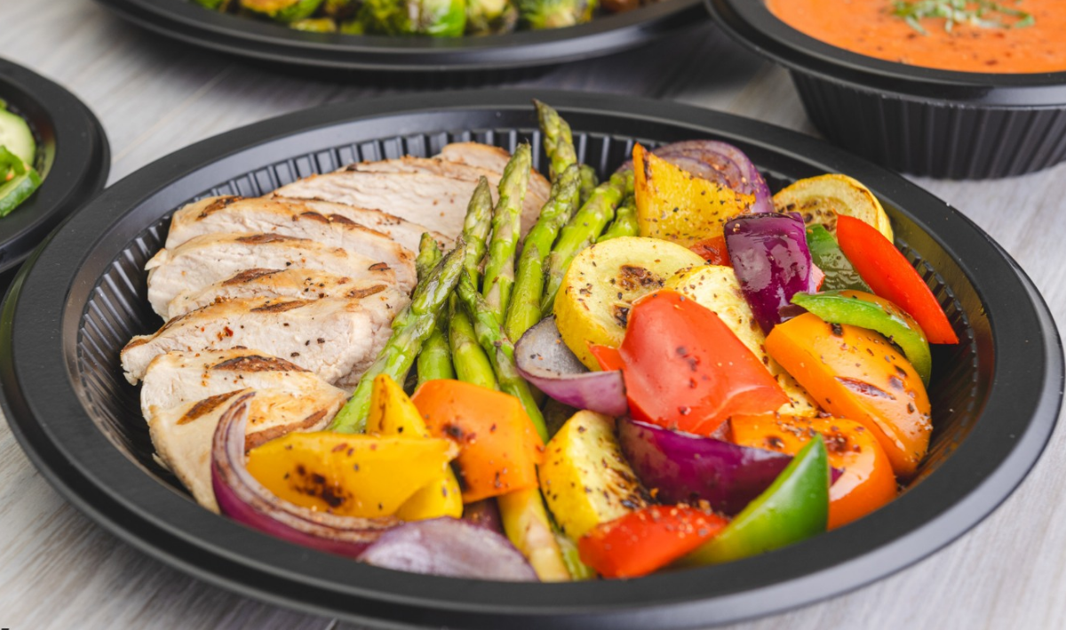 Hvordan takler den nedbrytbare sirkulære sushiboksen fuktighet og kondens fra nylaget sushi?